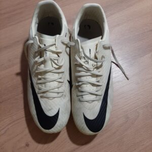 Chaussures Football Nike